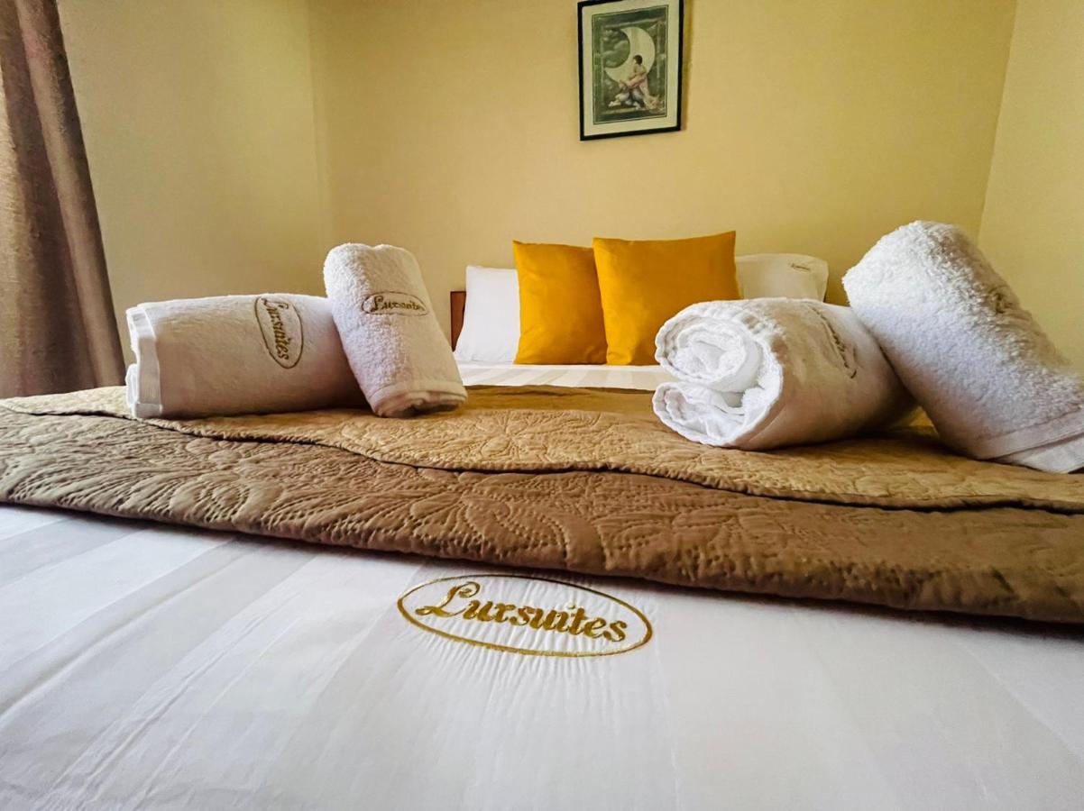 Ofrínion Premium Suites מראה חיצוני תמונה